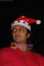 Ritesh Deshmukh spend christmas with children of St Catherines in Andheri on 25th Dec 2010 (2).JPG